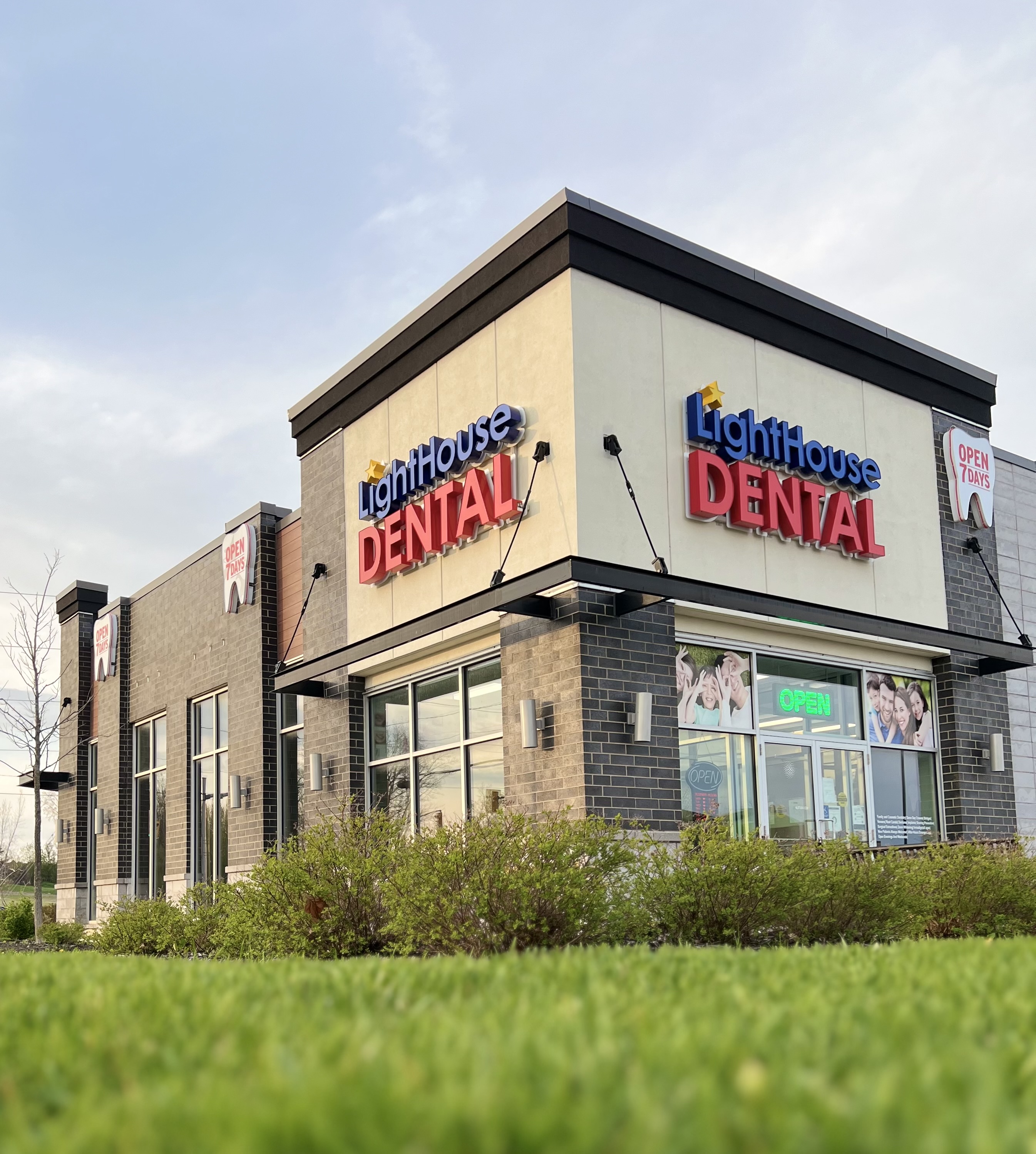 Lighthouse Dental Announces Opening of Dental Clinic in London Ontario Offering Emergency and Family